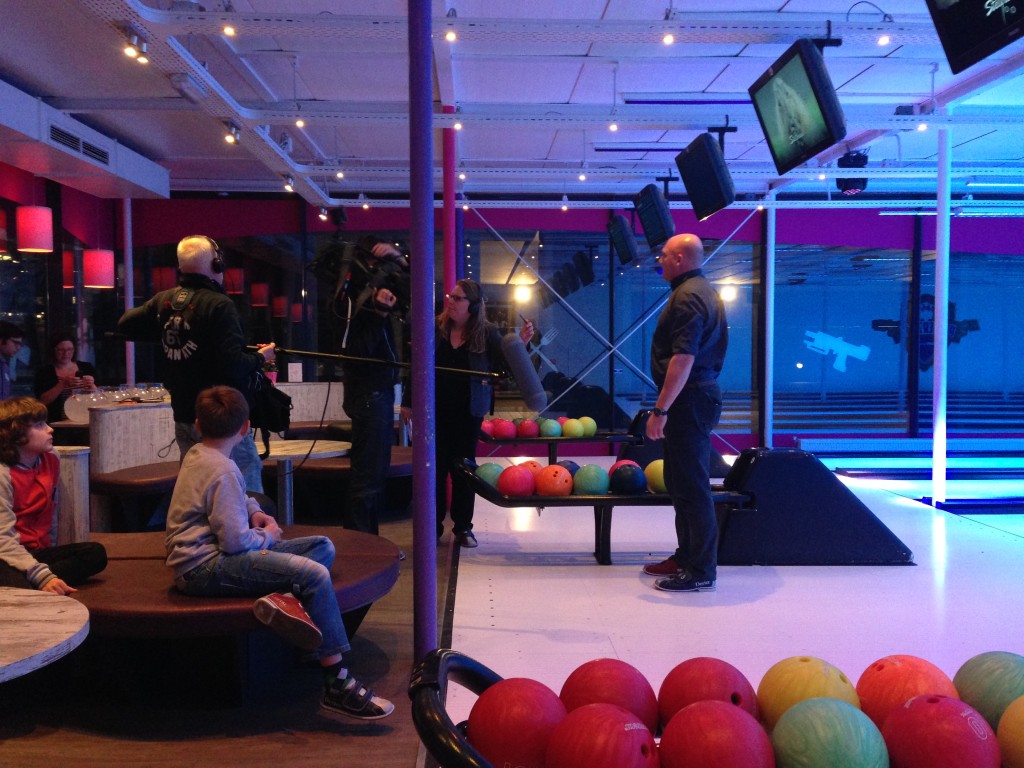 Bowlen is vast makkelijker in de ruimte.
